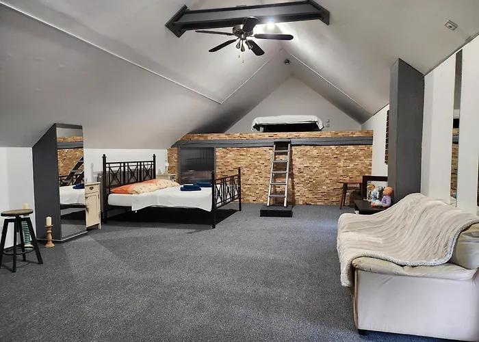Loft 70 M2 בית אירוח